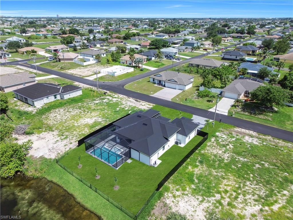 CAPE CORAL - Residential