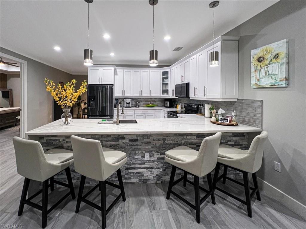 GOLDEN GATE ESTATES - Residential