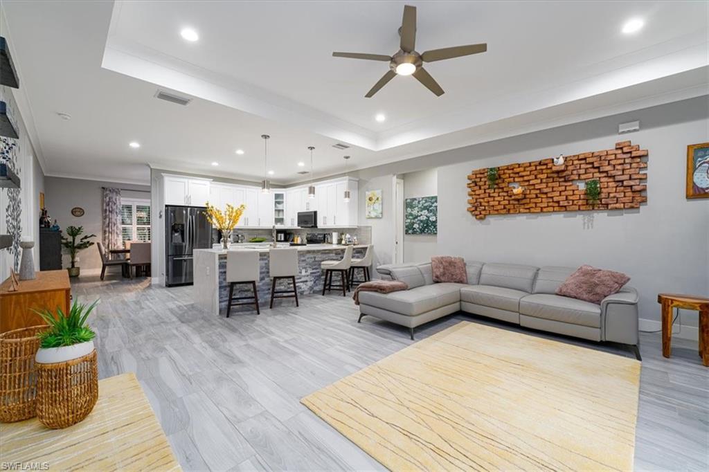 GOLDEN GATE ESTATES - Residential