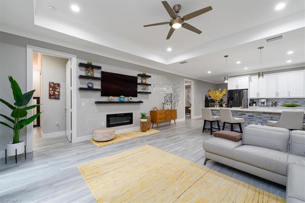GOLDEN GATE ESTATES - Residential
