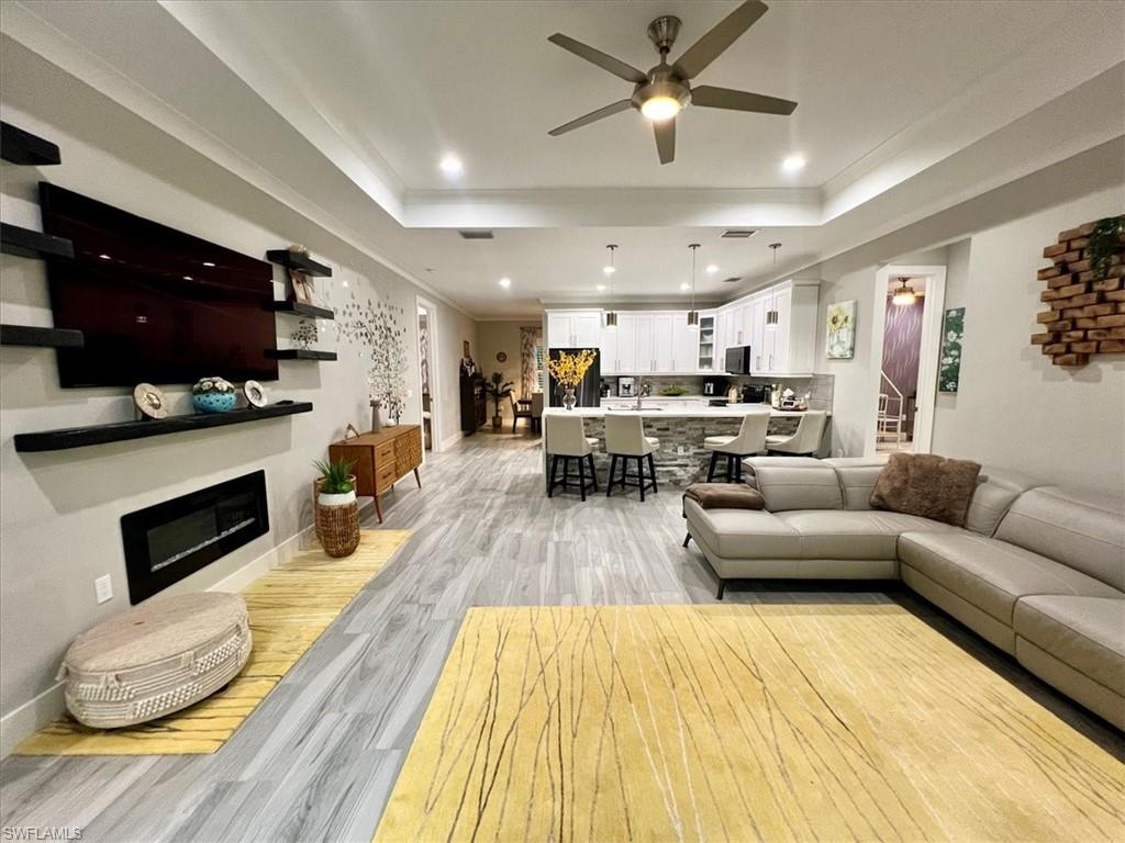 GOLDEN GATE ESTATES - Residential