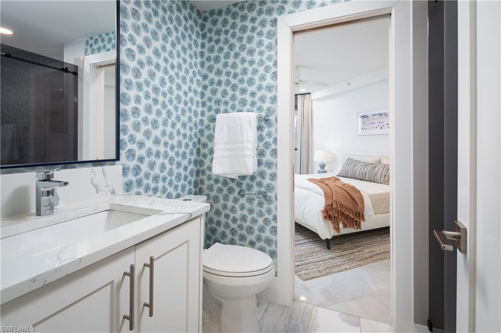 CARLYSLE AT BAY COLONY - Residential