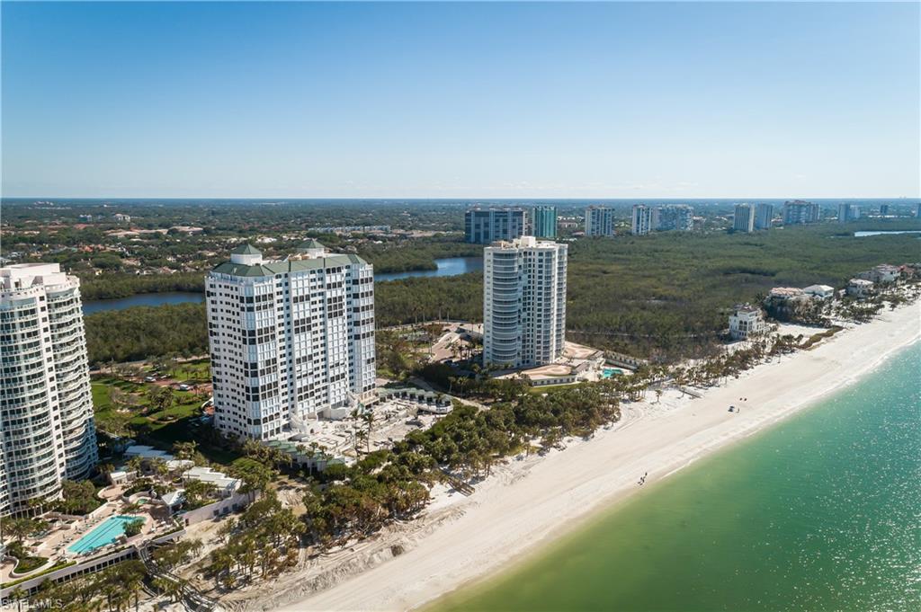 CARLYSLE AT BAY COLONY - Residential