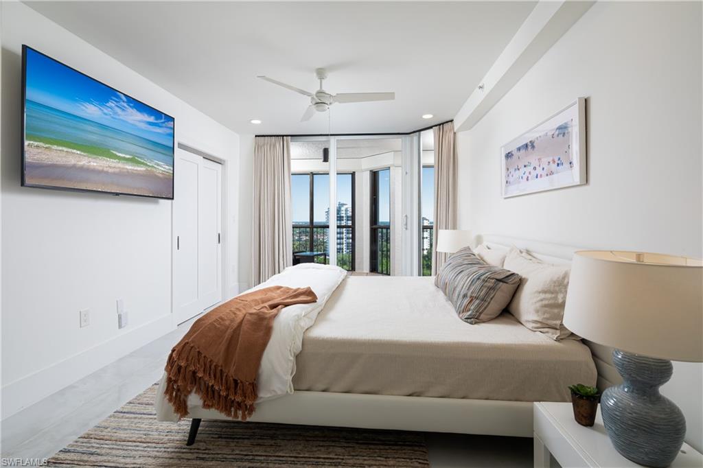CARLYSLE AT BAY COLONY - Residential