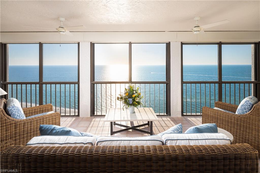 CARLYSLE AT BAY COLONY - Residential