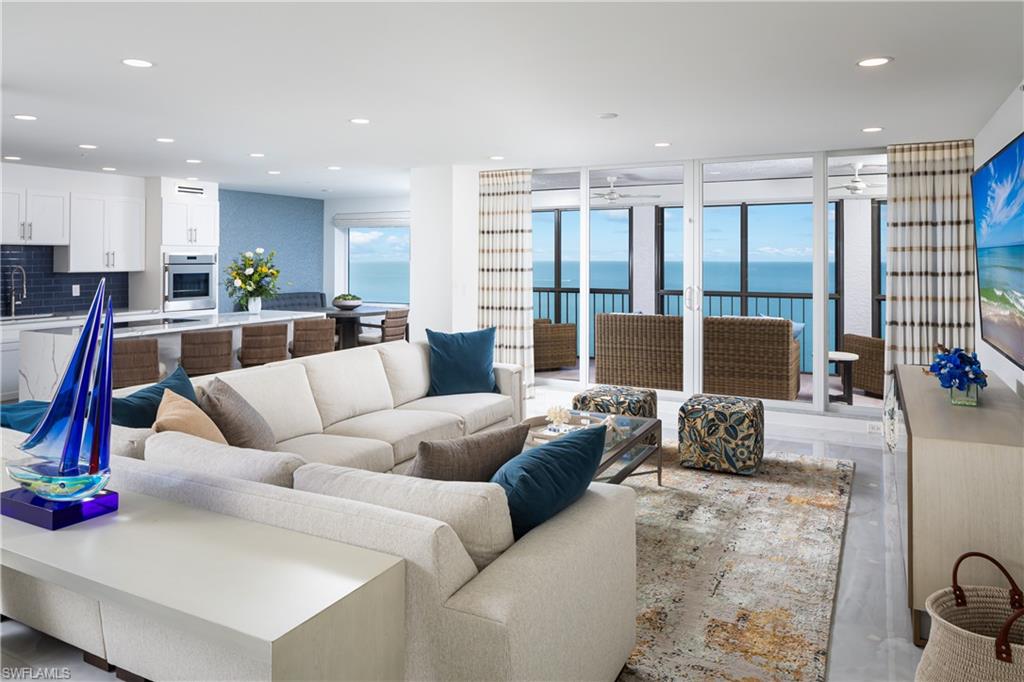 CARLYSLE AT BAY COLONY - Residential