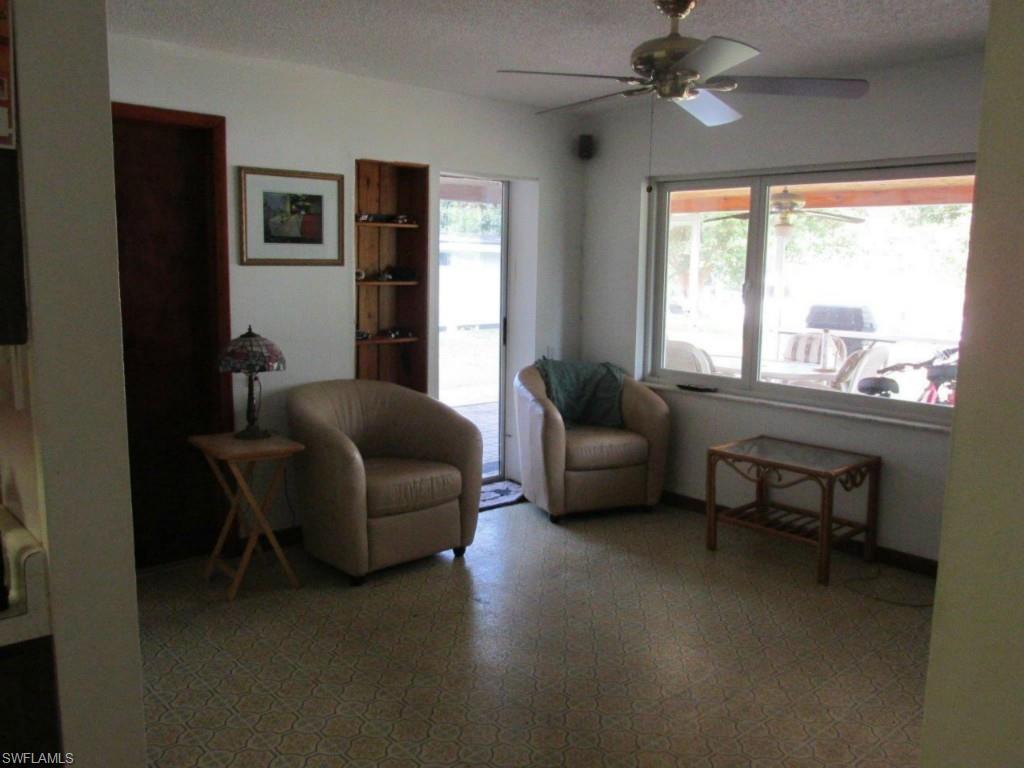 FORT MYERS SHORES - Residential