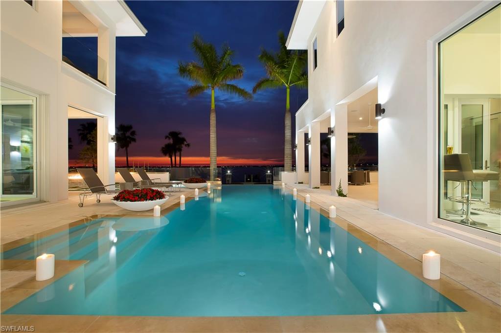 TWIN PALM ESTATES - Residential