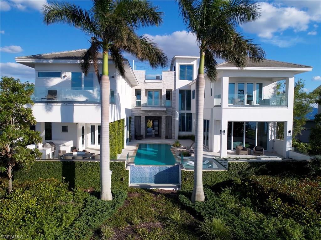 TWIN PALM ESTATES - Residential