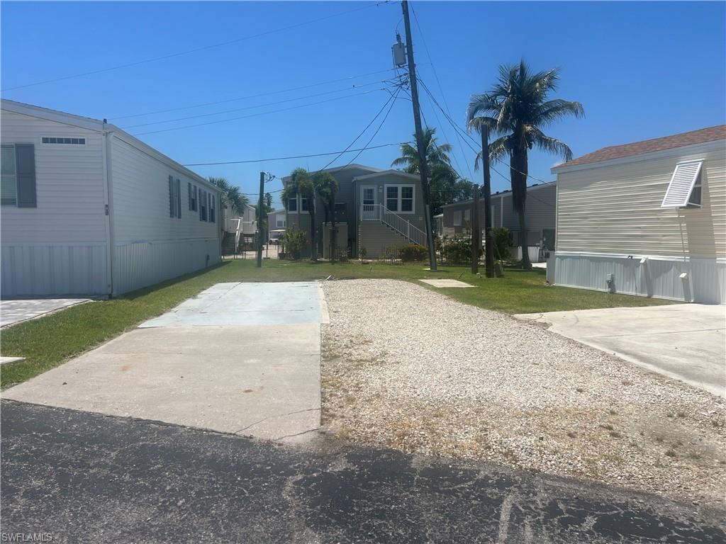 HELEN LANE CONDO RV - Land