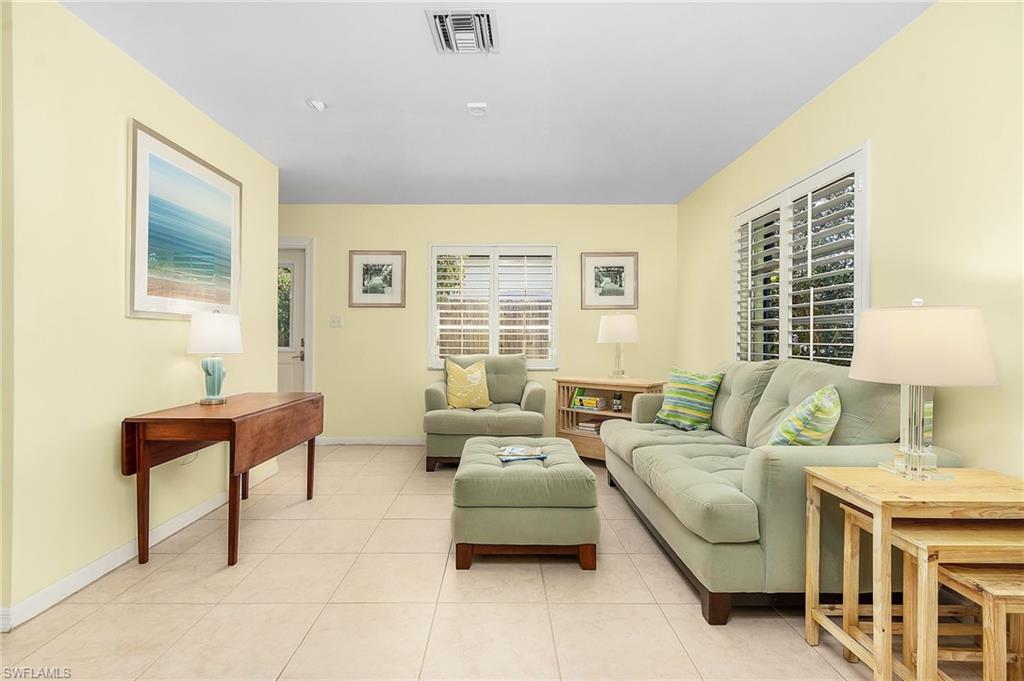 NAPLES PARK - Residential
