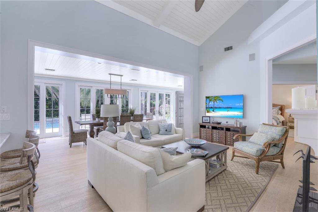 OLDE NAPLES - Residential