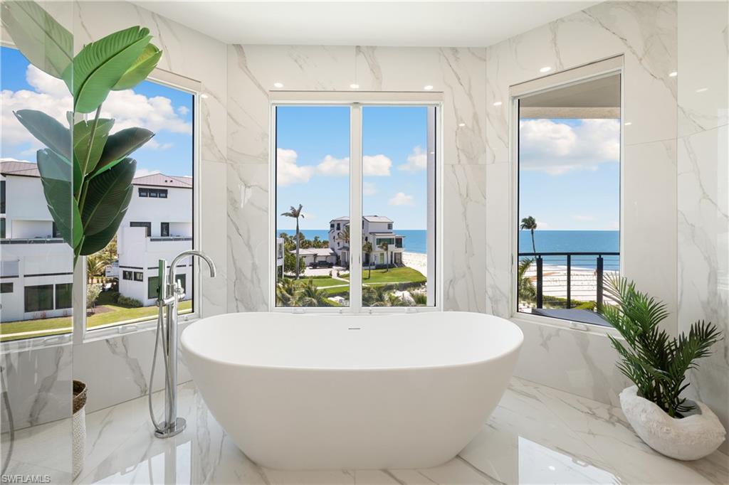 BAREFOOT BEACH - Residential