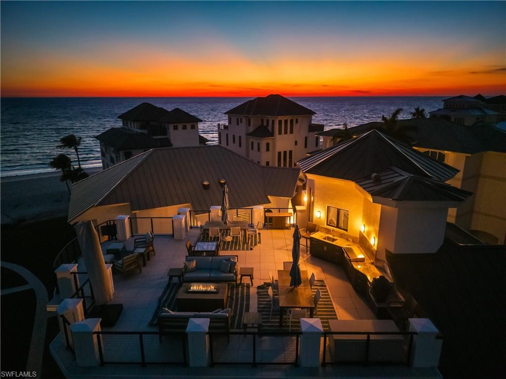 BAREFOOT BEACH - Residential