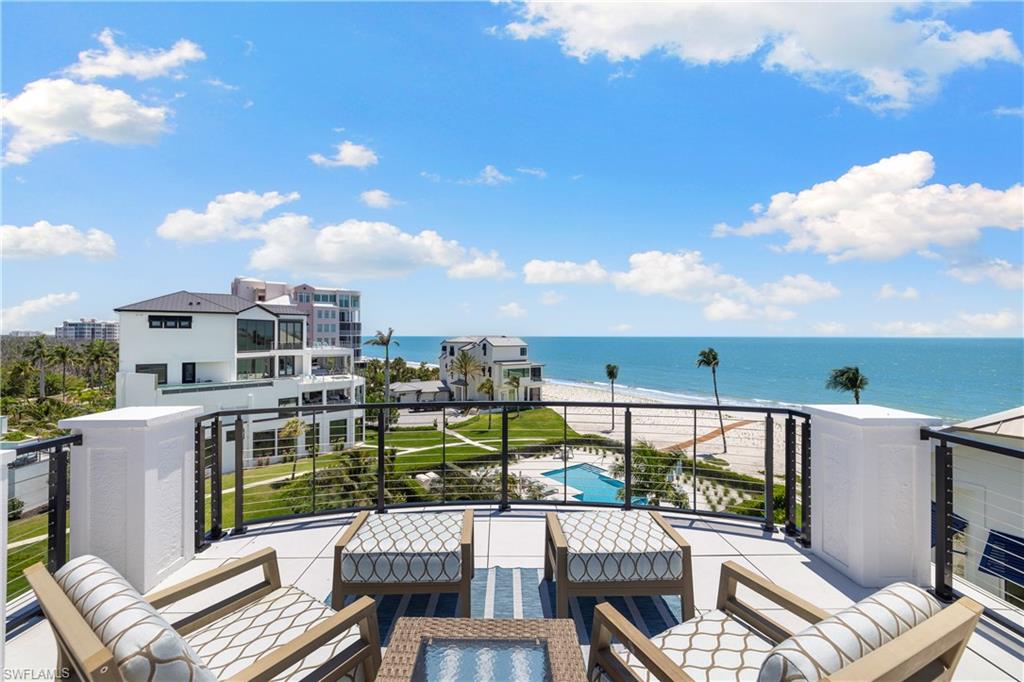 BAREFOOT BEACH - Residential