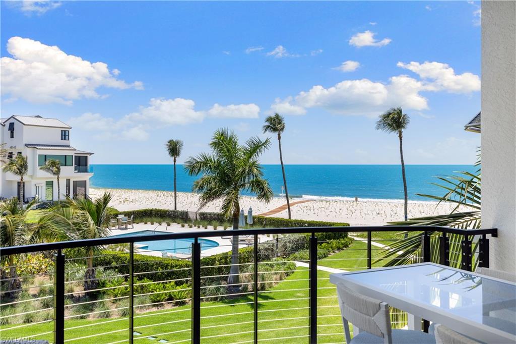 BAREFOOT BEACH - Residential