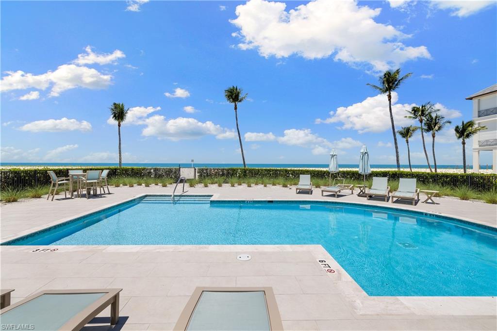 BAREFOOT BEACH - Residential