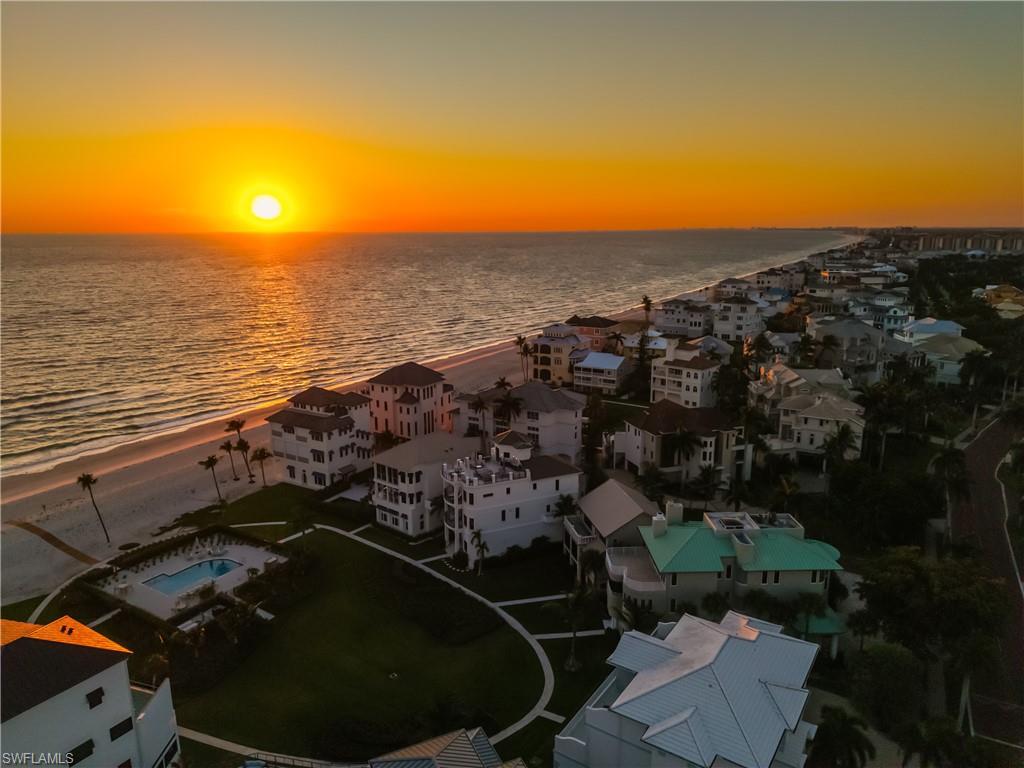 BAREFOOT BEACH - Residential