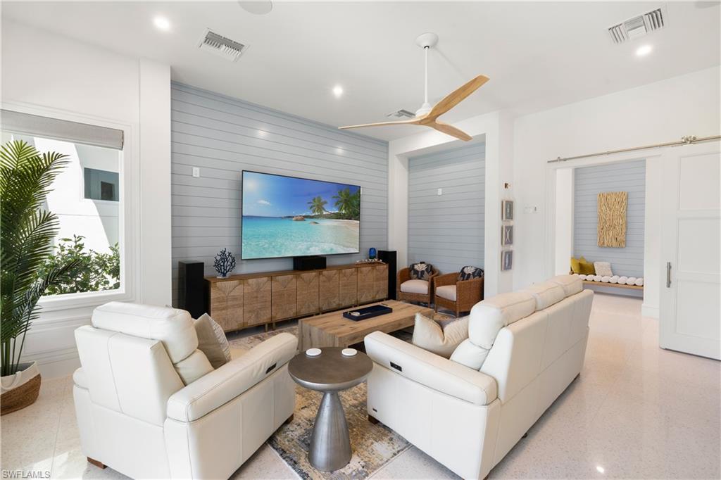 BAREFOOT BEACH - Residential