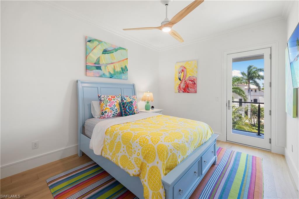 BAREFOOT BEACH - Residential