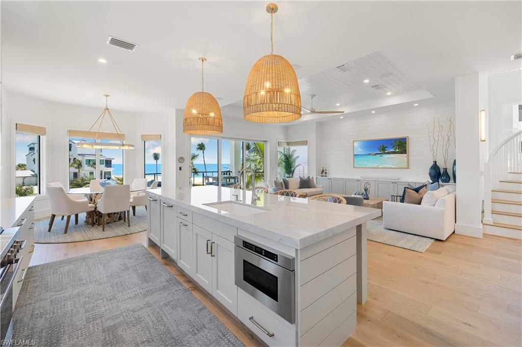 BAREFOOT BEACH - Residential
