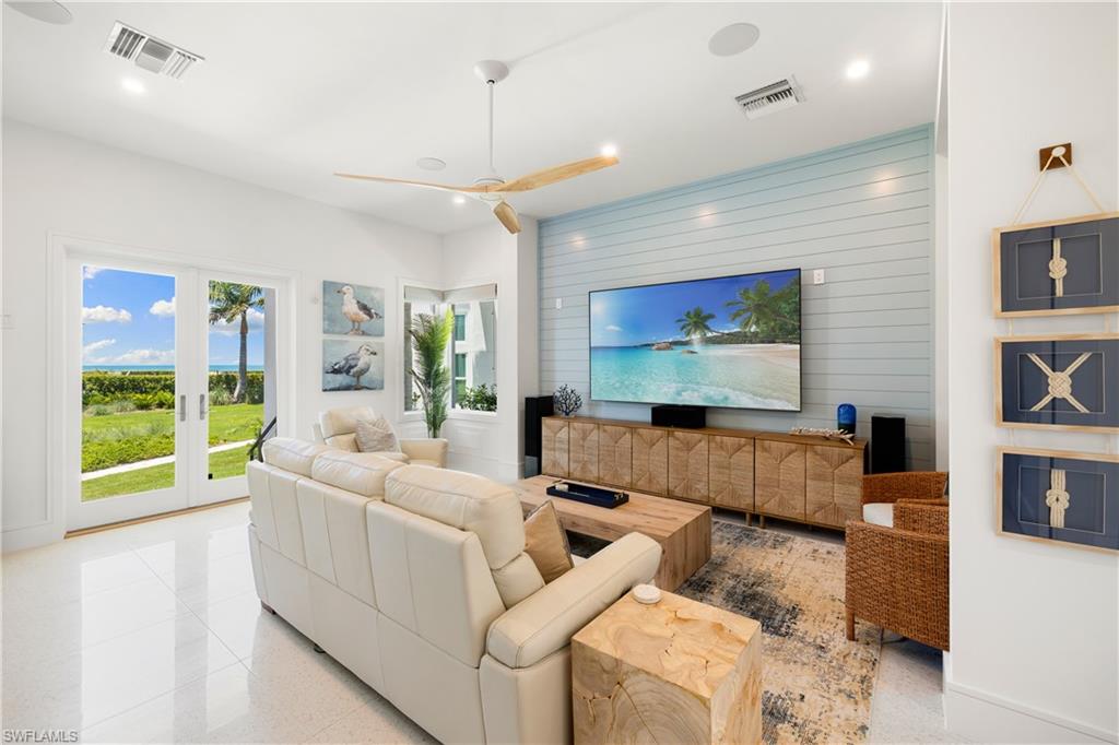 BAREFOOT BEACH - Residential