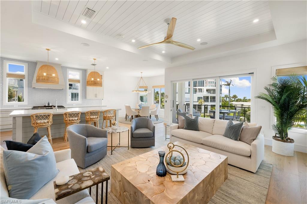 BAREFOOT BEACH - Residential
