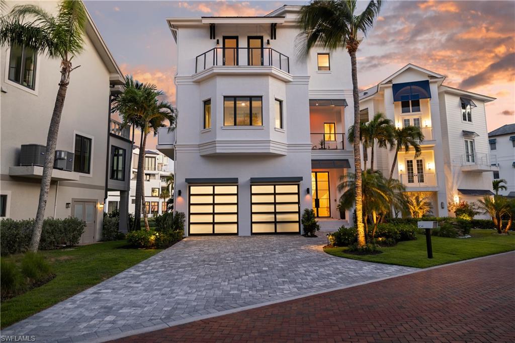 BAREFOOT BEACH - Residential