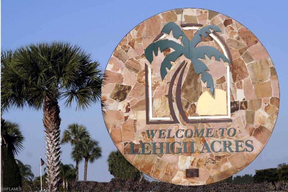 LEHIGH ACRES - Land