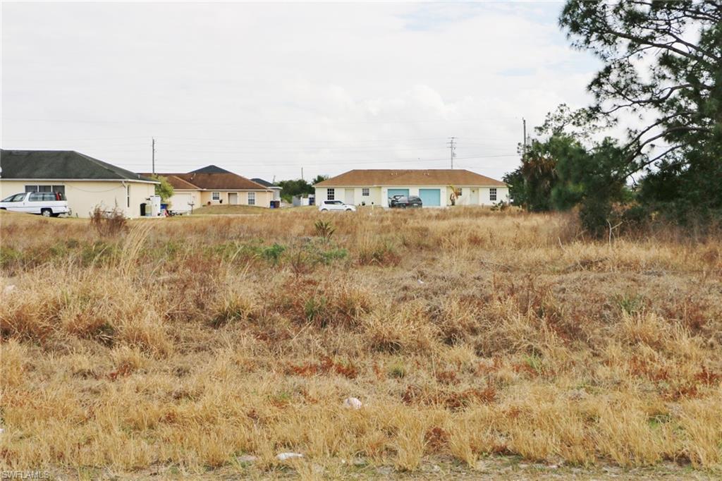 LEHIGH ACRES - Land