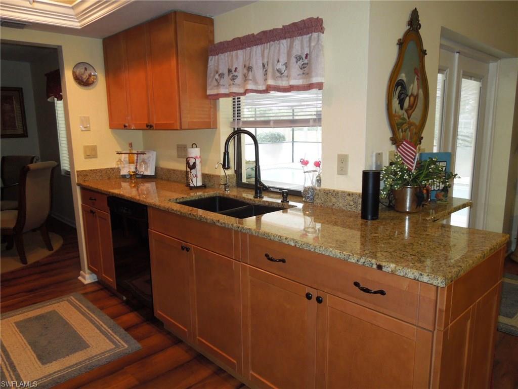 COUNTRY CLUB ESTATES - Residential