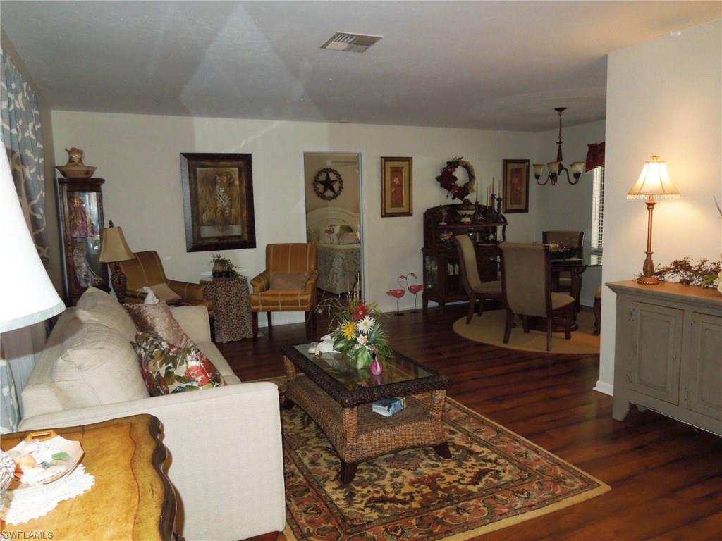 COUNTRY CLUB ESTATES - Residential