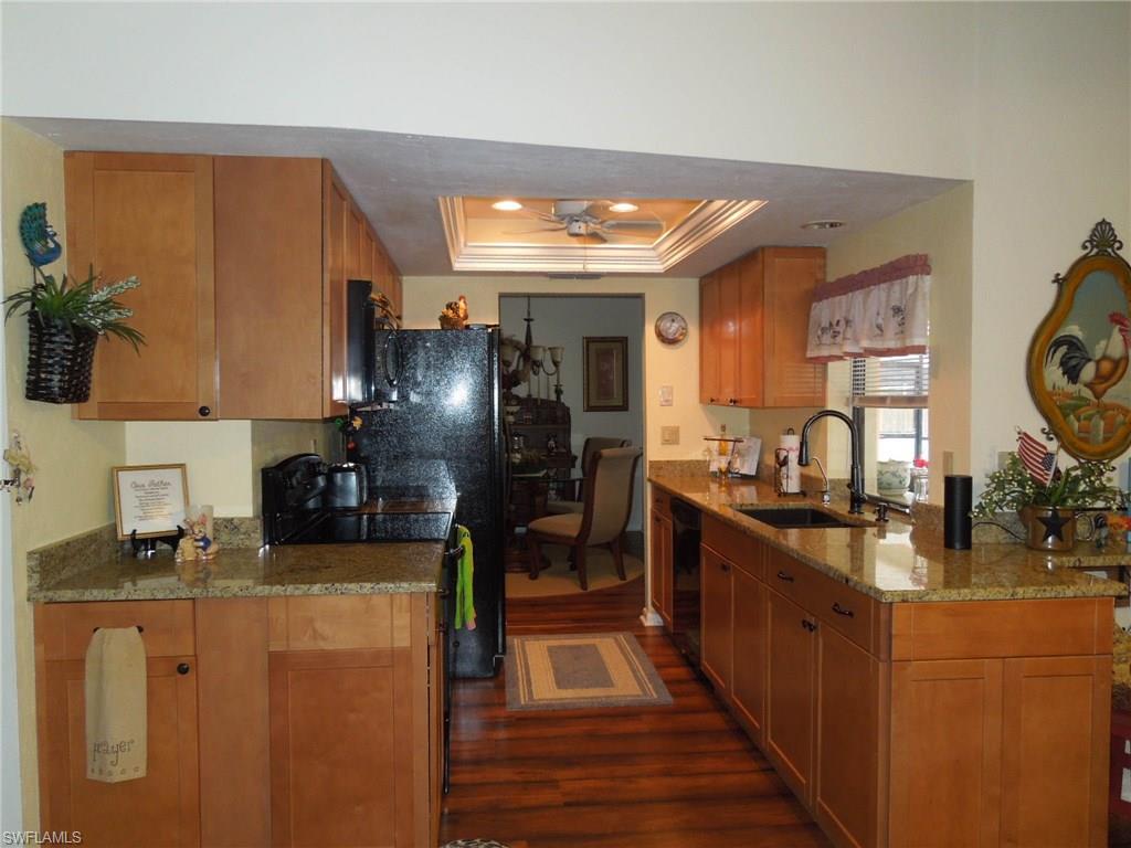 COUNTRY CLUB ESTATES - Residential