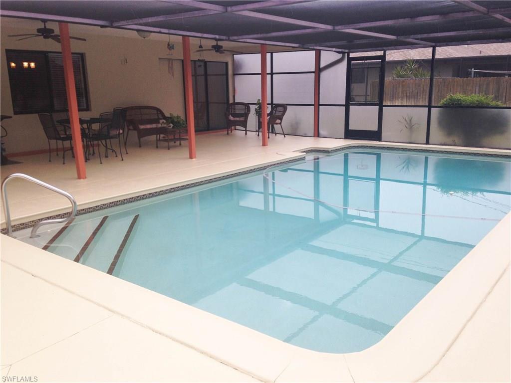 COUNTRY CLUB ESTATES - Residential
