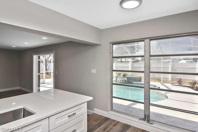 WILLOW LAKE - Residential