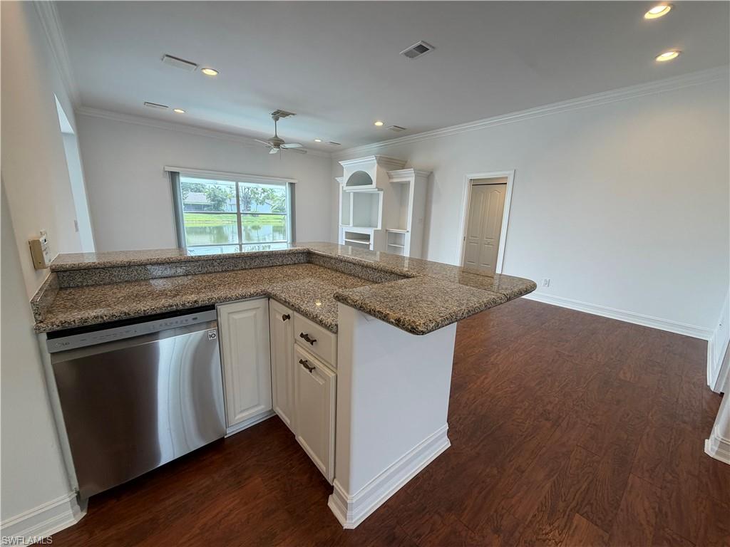 REGENT PARK - Residential Lease