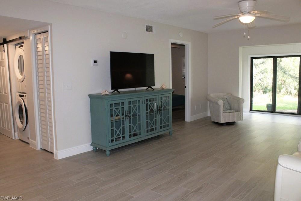 NEWPORT GLEN - Residential Lease