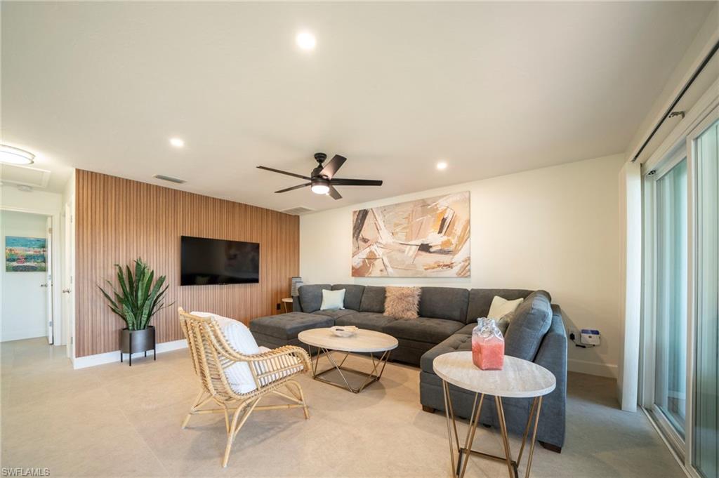 ISLANDS END - Residential Income
