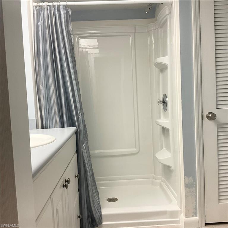 CLAM COURT - Residential Lease