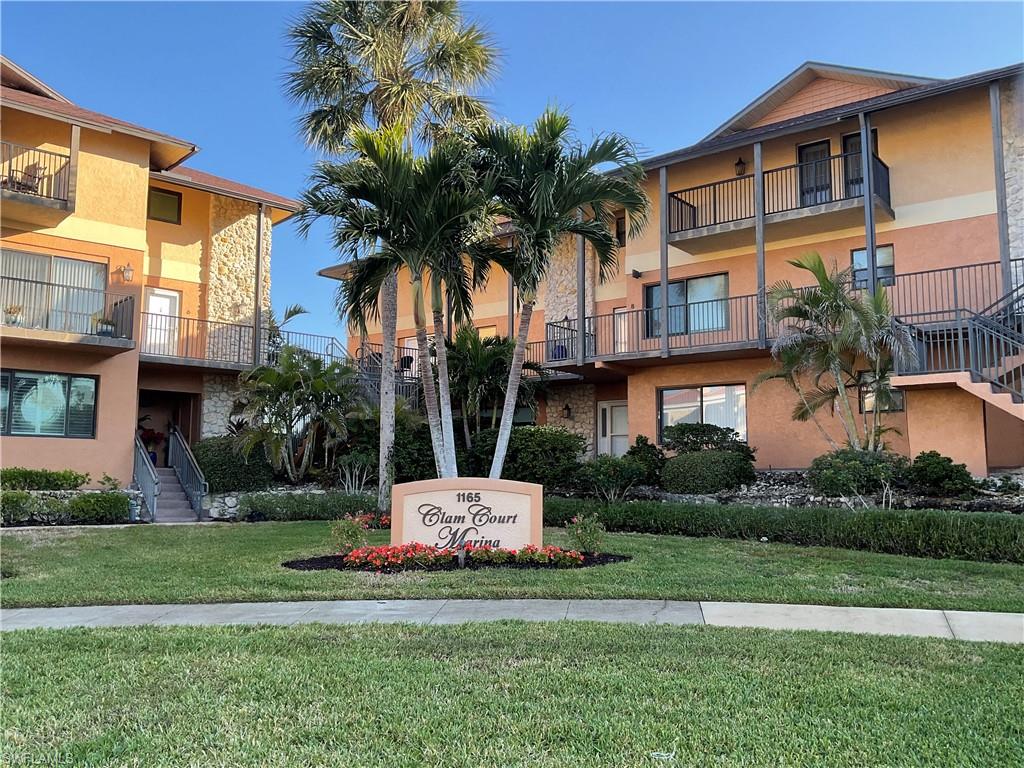CLAM COURT - Residential Lease