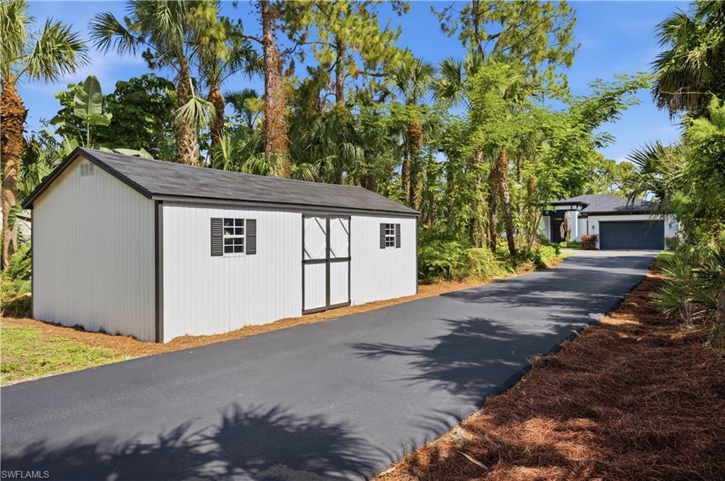 GOLDEN GATE ESTATES - Residential