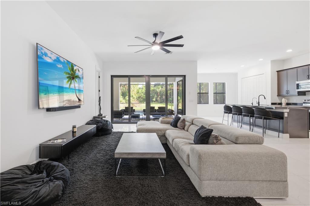 GOLDEN GATE ESTATES - Residential