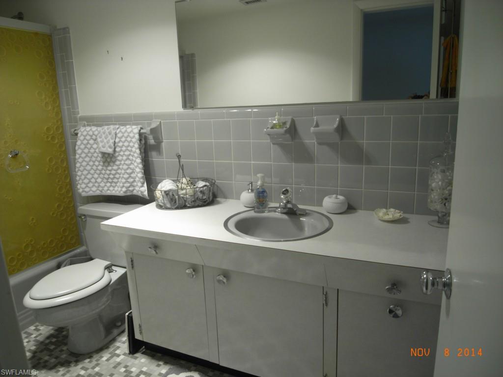 COUNTRY CLUB ESTATES CONDO - Residential
