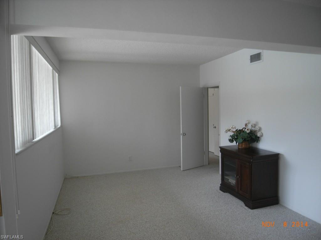 COUNTRY CLUB ESTATES CONDO - Residential