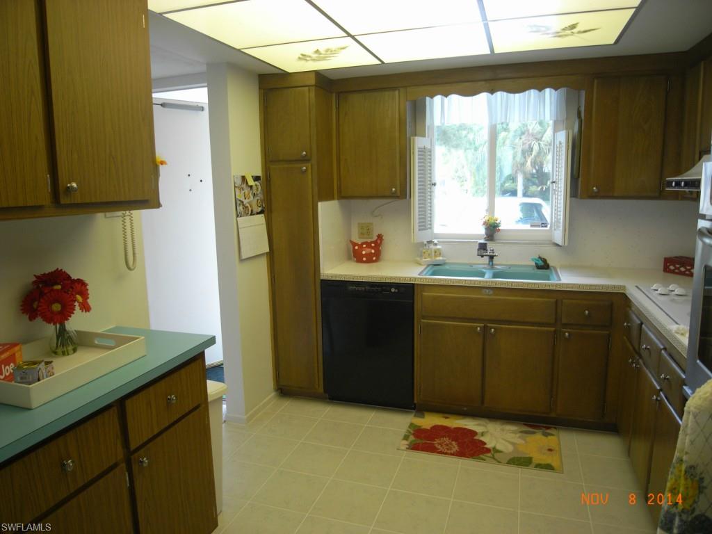 COUNTRY CLUB ESTATES CONDO - Residential