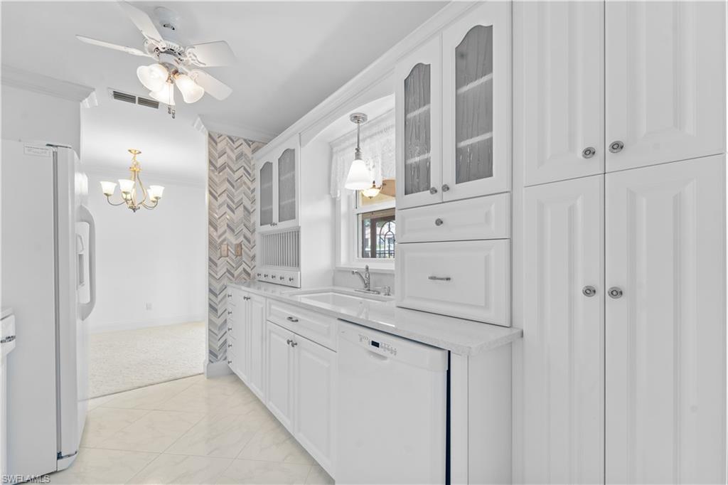 CLUB AT CRYSTAL LAKE CONDOMINIUM - Residential