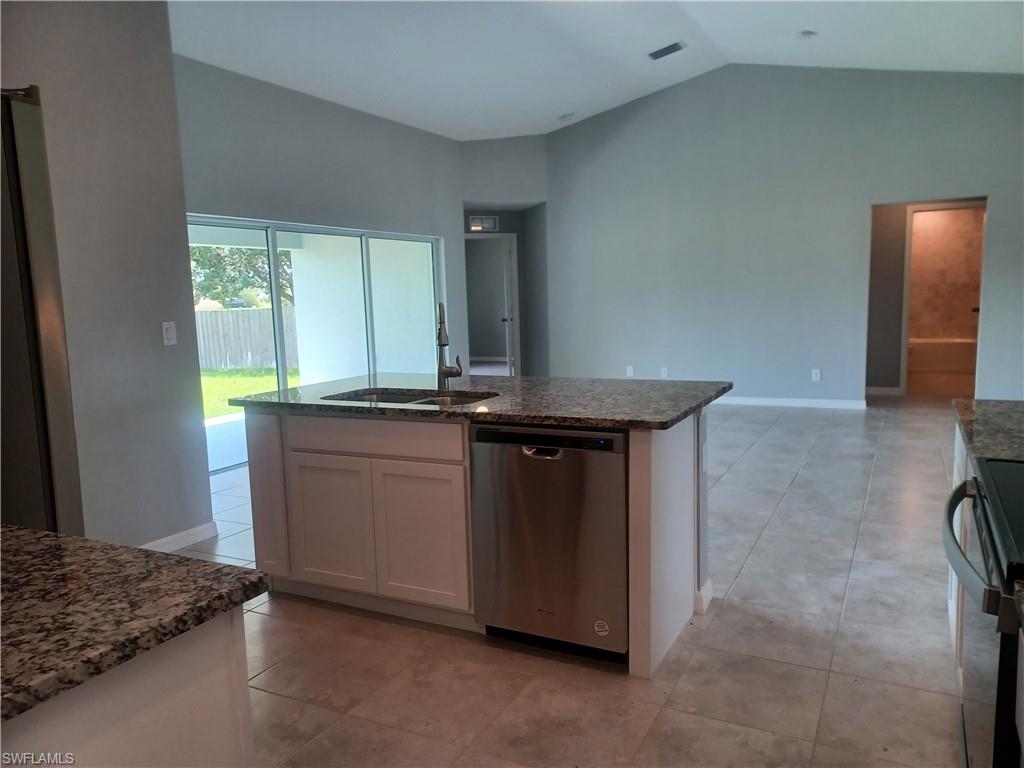 CAPE CORAL - Residential Lease