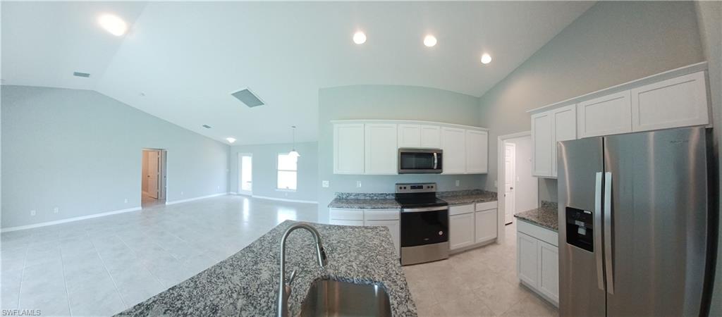 CAPE CORAL - Residential Lease