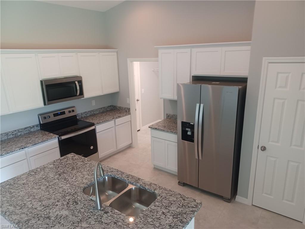 CAPE CORAL - Residential Lease