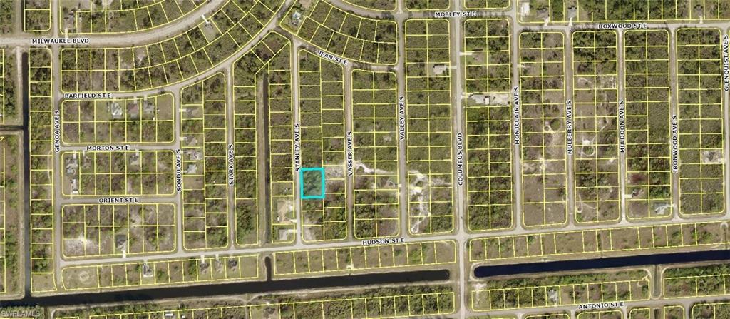 LEHIGH ACRES - Land